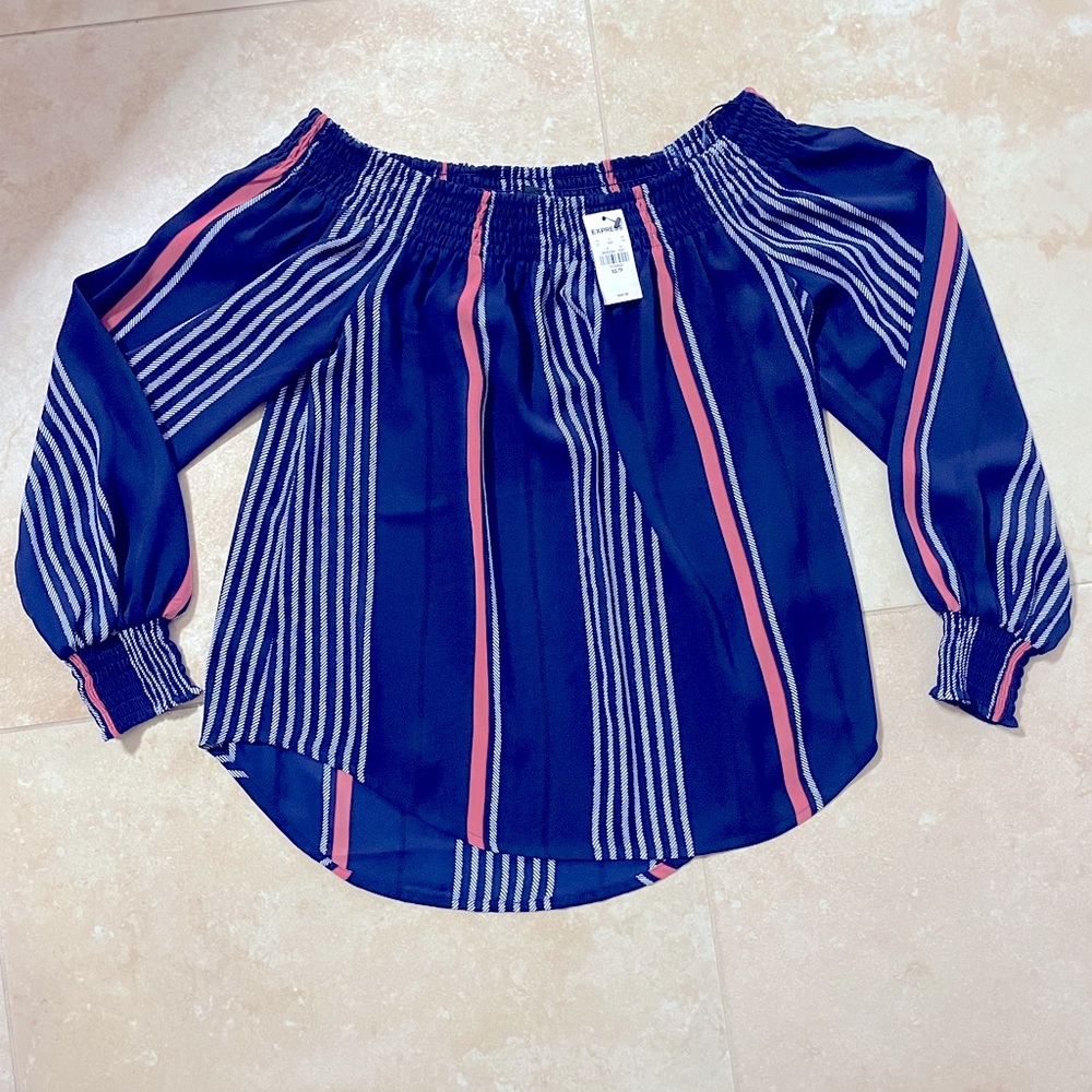 BNWT - EXPRESS - off shoulder blouse 💕